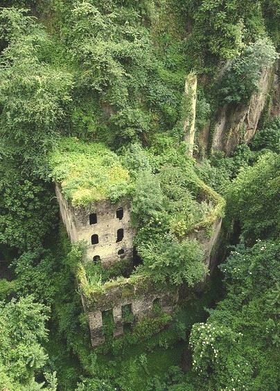 Abandoned building in Vallone dei Mulini near Sorrento, Italy