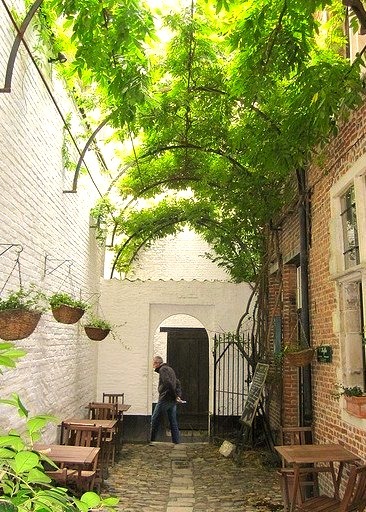 16th century alley in the town centre of Antwerp, Belgium