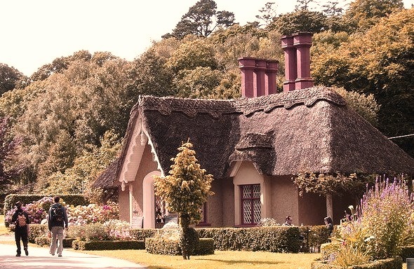 Thatched roof house in Killarney, Co. Kerry, Ireland