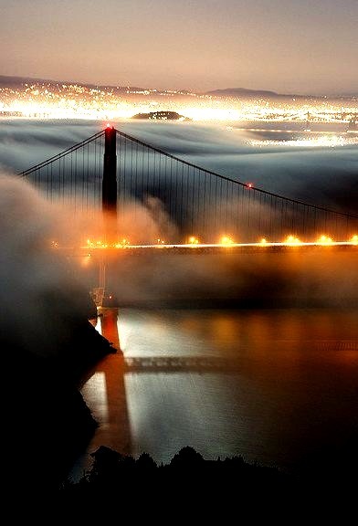 North tower revealed, Golden Gate Bridge, San Francisco, USA